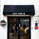제너럴커피코디네이터 | 정체 불명의 재미있는 카페 "카페포엠(CAFE FOUR M)" - 수수께끼를 푸는 기분으로 접근해 봅시다.