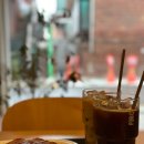 로즈펫 | 양재천 카페 :: 분위기 좋은 양재 라떼 맛집, 스콘 맛집 펄시커피
