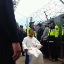 [April 25 to 28] Catholic Fathers stand up while oppression starts in earnest. 이미지