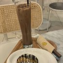 시즌드꼬숑 | [용인] 보정동 카페거리 시즌드꼬숑 후기☕️｜두바이 소금빵 디저트 맛집