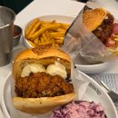 치킨 존 버거 | 부산 치킨버거클럽 웨이팅 후기, 전포에서 인생 치킨버거 찾음, 수제버거 맛집 1티어.