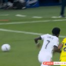 오늘자 지가 잘못해놓고는 억울한척 지리는 비니시우스 주니오르.gif 이미지