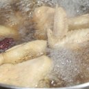 “닭백숙에 넣어 끓였을 뿐인데”…30분 만에 구토·호흡곤란 속출 이미지