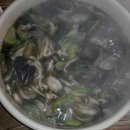능이칼국수 이미지