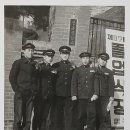 321화 경복 시절 3화. 졸업식 날 교문 앞 25 05 01 이미지