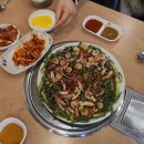 ＜구미맛집 송정맛집＞ 송정동 신음칼국수에서 즐긴 해물파전과 닭칼국수 김치만두 좋은사람들 함께 닭칼국수 저녁을 즐기다. 이미지