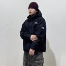 현아, 노스페이스 바람막이 코디로 완성한 힙스터 스타일링