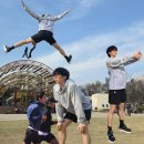 테크라인 | 폼 나는 남자 러너들에 추천하는 러닝 터프 후드형 바람막이 데상트 테크 클럽 후기