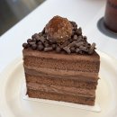 강동-천호-2630 | 천호 카페, 힙한 분위기와 맛있는 케이크가 있는 신상카페 피크플래버