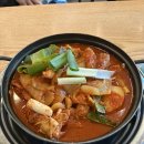 이마트(파주운정점) 직원식당 | 파주 맛집 찾는다면 여기 추천!정정아식당 파주운정직영점 묵은지닭볶음탕 정식 후기