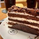 본정초콜릿카페 | 충북대 블루리본 디저트 맛집, 청주 여행 기념품 추천 본정 케익 초콜릿 체험 카페