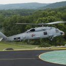 덴마크 해군용 MH-60R, 애비오닉스 채비 작업 이미지