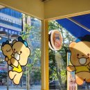 카페 음료와 디저트 이미지