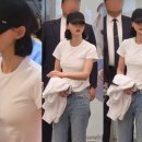 시사회 몰래 온 배우 권나라, 볼륨감+완벽 비율 때문에 팬들에 발각 '딱 걸렸네' 이미지