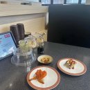 헤어숍 앞 횡단보도 이미지