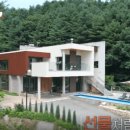 숲속빨간벽돌집 이미지