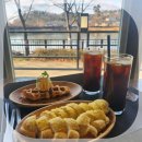 명덕지 | 창녕 카페 알리케냐스타커피 창녕점 명덕저수지 카페 크로플 맛집