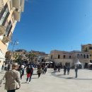 장미여인숙 이미지