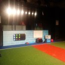 펜스 너머로 가을바람이 불기 시작해 이미지