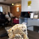 명성다방 | 강릉 빵다방 평일 오후 방문 후기: 웨이팅 없이 황치즈 크림빵 성공 (주차, 메뉴 추천)