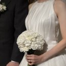 (주)윤디자인연구소 | 아뜰리에윤 본식 부케 ✿ 화이트 스프레이 카네이션 ✿ 후기