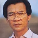 영화 "킬링 필드"(살륙의 들판)에서 디스 프란 역으로 아카데미 남우 조연상 수상 캄보디아인 "행 S.옹고르"의 묘소 이미지