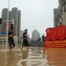‘역대급 홍수’ 중국 정저우서 이번엔 코로나19 집단감염 발생 이미지