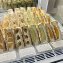 퍼피바게트 | [군자역 카페] 과일 산도보다 더 맛있는 야끼소바빵과 멜론빵! &#39;윤숲과자점&#39; 솔직후기