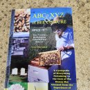 미국 양봉서적으로 "THE ABC&amp;XYZ of BEE CULTURE" 41차 개정판 이미지