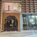 더존하우스 | ​[을지로 카페] 양갱의 재해석, 분위기 맛집 '적당' 방문 후기 (주차 2시간 무료!)