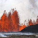 아이슬란드 그린다비크의 용암분출 이미지