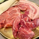 돼지듬뿍진짜김치찌개 | 오일내 신촌점 / 삼겹살🥩목살🐷돼지고기듬뿍치즈김치볶음밥🧈🧀❤️ 돼지김치찌개🫕 후기👍🏻 삼겹살 완전 강추...