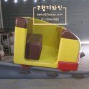 비행기 조형물 이미지