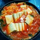 돼지고기 김치찌개 황금레시피 간단 두부김치찌개 삼겹살김치찌개 이미지