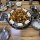 통돼지두루치기 이미지