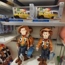 토이 play | [후기] 더현대 디즈니 토이스토리, 주토피아 | Play in the Box 랜덤깡, 귀멸의 칼날, 짱구는 못말려 후기