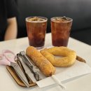 노랑고래꽈배기 이미지