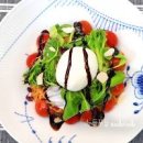 부라타치즈 샐러드 루꼴라 브라타치즈 먹는법 손쉬운 요리 이미지