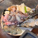 흑돼지해물삼합 | [제주] 서귀포 올레시장 근처 맛집 흑돼지해물삼합 다녀온 후기