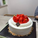 과수원길 | [성심당] 딸기시루, 딸기모짜르트, 딸기밭과수원길 후기