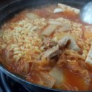 시골통돼지볶음찌개 - 부천시 원미구 원미로31번길 21 | 시골통돼지볶음찌개