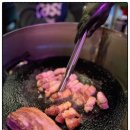 솥뚜껑 삼겹살 이미지