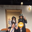 뉴신바람노래연습장 | 부산연극 일인다역에 껄껄 넘어가는 신바람삼대 남포동 조은극장에 있어요