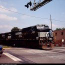 Norfolk Southern GE C40-9W (Dash 9-40CW) NS 9742 이미지