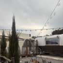 돼지개띠 | 가평 숲속의정원 글램핑 웨스턴마차2호 숙박후기, 할인꿀팁, 꿈의 나라에 다녀왔다.