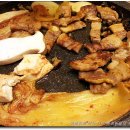 우렁삼겹