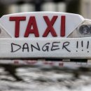 Avec le covoiturage sanitaire, des taxis craignent la perte du lien avec le 이미지