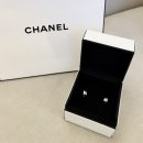 화이트 | 샤넬 코코크러쉬 이어링 화이트골드 후기, 데일리 착용감 리뷰