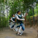 더史E
