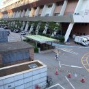 개인화물78 | 신세계강남 고속터미널역 2번 출구 흡연장 위치 정보 | 고속버스터미널 경부선 건물 남쪽 외부공간